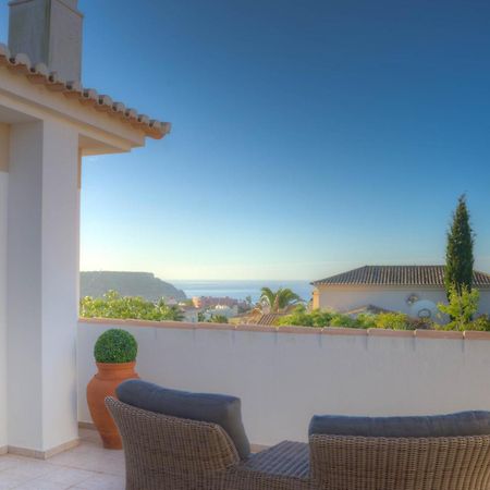 Villa Montanha, Luxury Coastal Villa, With Swimming Pool, Loungers And Alfresco Dining, 10 Min Walk To The Beautiful Praia Da Luz Beach, Shops, Bars And Restaurants! Exterior foto